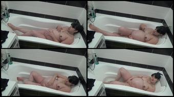 Russianbeauty Orgasm On 9 Month Before Birth In Bathtu 2018 01 24