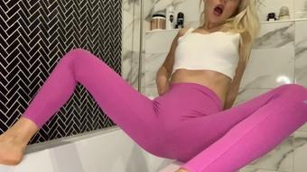 Alexagrey P– In My Leggings
