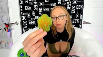 Cookie Mukbang - Feb 23, 2022