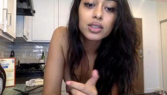 Saravunovix_19102020_1858_Female_Chaturbate