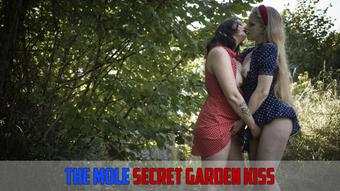 SECRET GAREN KISS #10 - THE MOLE SPECIAL