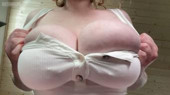 Huge Tits Hanging & Bouncing 2022
