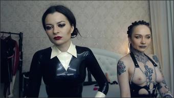 Lily_Miss_Of_The_Dark_June-19-2020_22-20-30