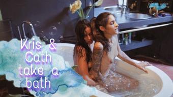 Pussy play at the bath tub