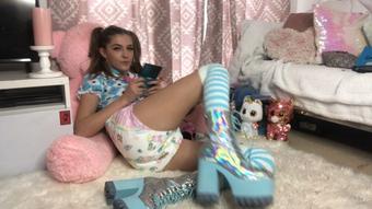 Playing in diapee for stepdaddy