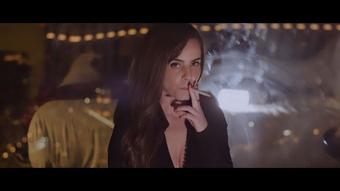 Smoking Marlboro Gold 100s in Vegas
