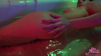 Hot Amateur Solo In The Bathroom - Soft Music Porn - Perfect Body_Alicekellyxxx