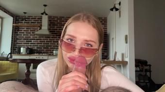 Pretty Whore Sucks Dirty In Her Glasses - 2160P