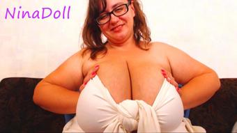 huge as fuck! BBW MILF bragging huge tit