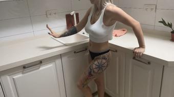 Stranger catch me at th kitchen and fuck