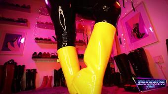 Latex Femdom Stops Ur Cum