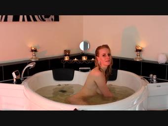 Join me in the bath - August 06, 2014