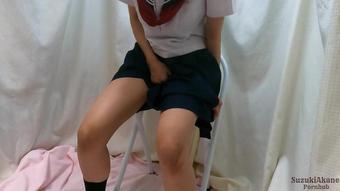 限界まで我慢して遊んでたらおトイレ間に合わなくておもらし