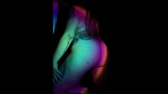 Embermae - Sexy Slow Twerk Tease Vaporwave Style_(Id_3067375)