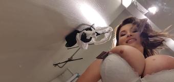 Busty Ema_-175239315_456240068_1080P
