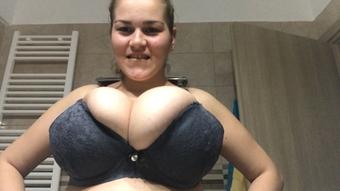 Swallowing grapes and boobs bouncing - February 12, 2021