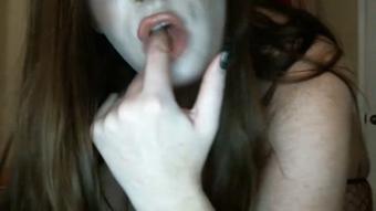 Naughty burlesque tease - October 10, 2019