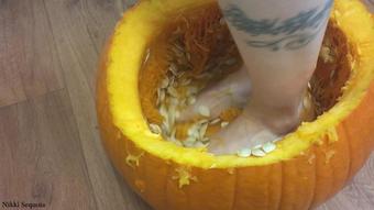 Nikki Sequoia Pumpkin Feet