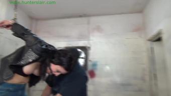 Hl061416_Handcuff_Raquelroper