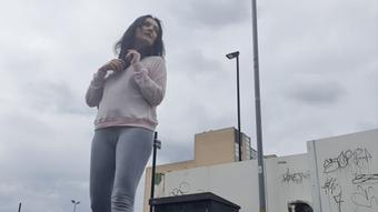 Urban grey leggings peeing - June 09, 2020