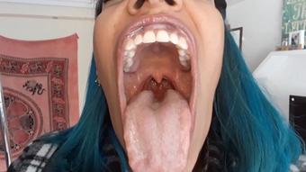 Prudish giantess swallows a couple - May 26, 2021