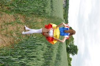 Snow White On A Windy Day (Mel)