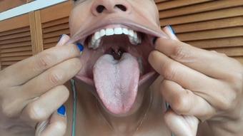 Mouth/lip stretching and pov kiss - September 16, 2021