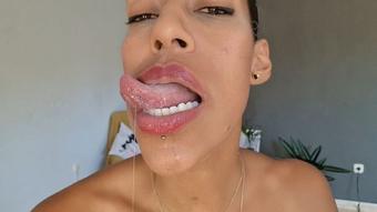 Mouth fetish play - August 16, 2023