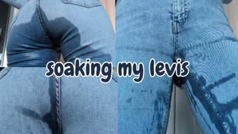 Tilly Fox // Soaking my Levis
